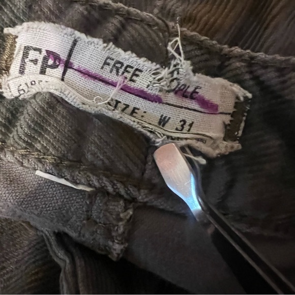 Free People Camo Corduroy Skinny Mid Rise Pants Size 31 - Picture 9 of 11